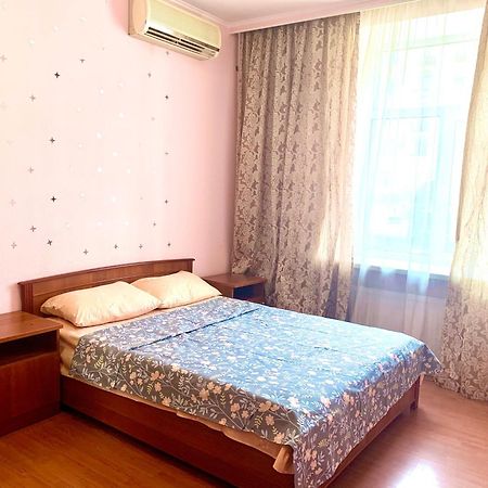 Apartaments On Pavlovskaya 8 Kharkov Ngoại thất bức ảnh