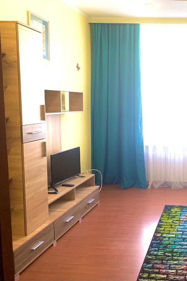 Apartaments On Pavlovskaya 8 Kharkov Ngoại thất bức ảnh